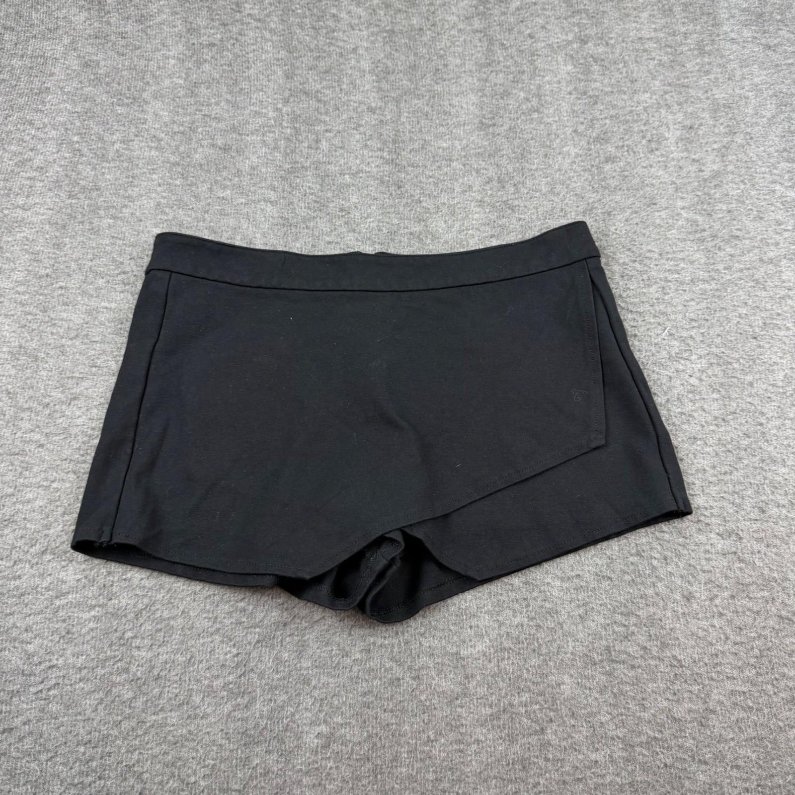 Iris Jeans Skort Women’s Large Black Asymmetrical Wrap Front Modern Vintage