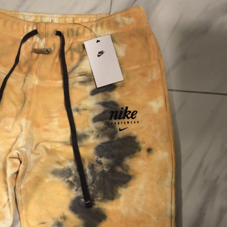 Nike Men’s Tie Dye Sweatpants Yellow Gray White (Pattern Varies) $85 New