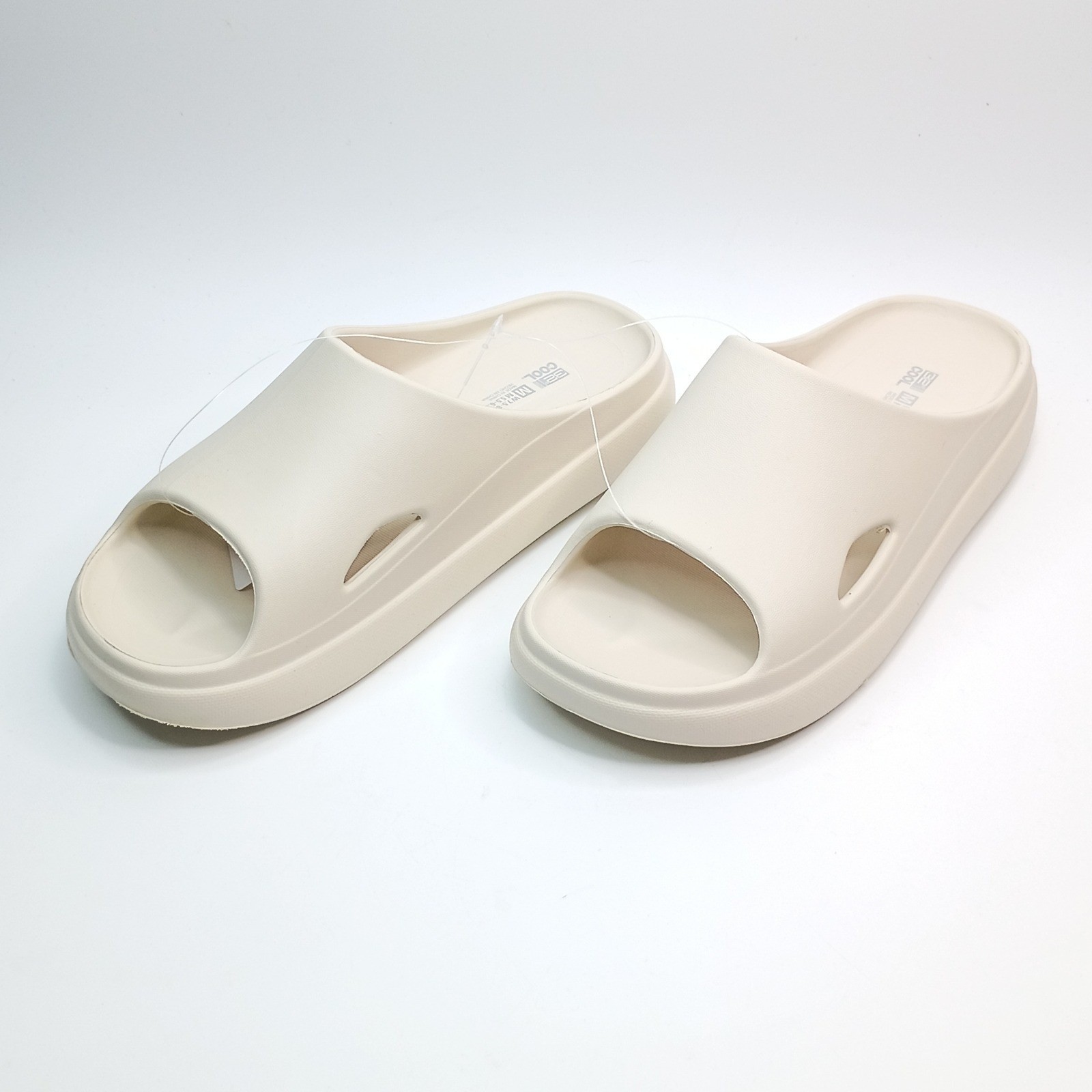 32 Degrees Cushion Slide Women Size S 6-7 Tan EVA Lightweight Sandals