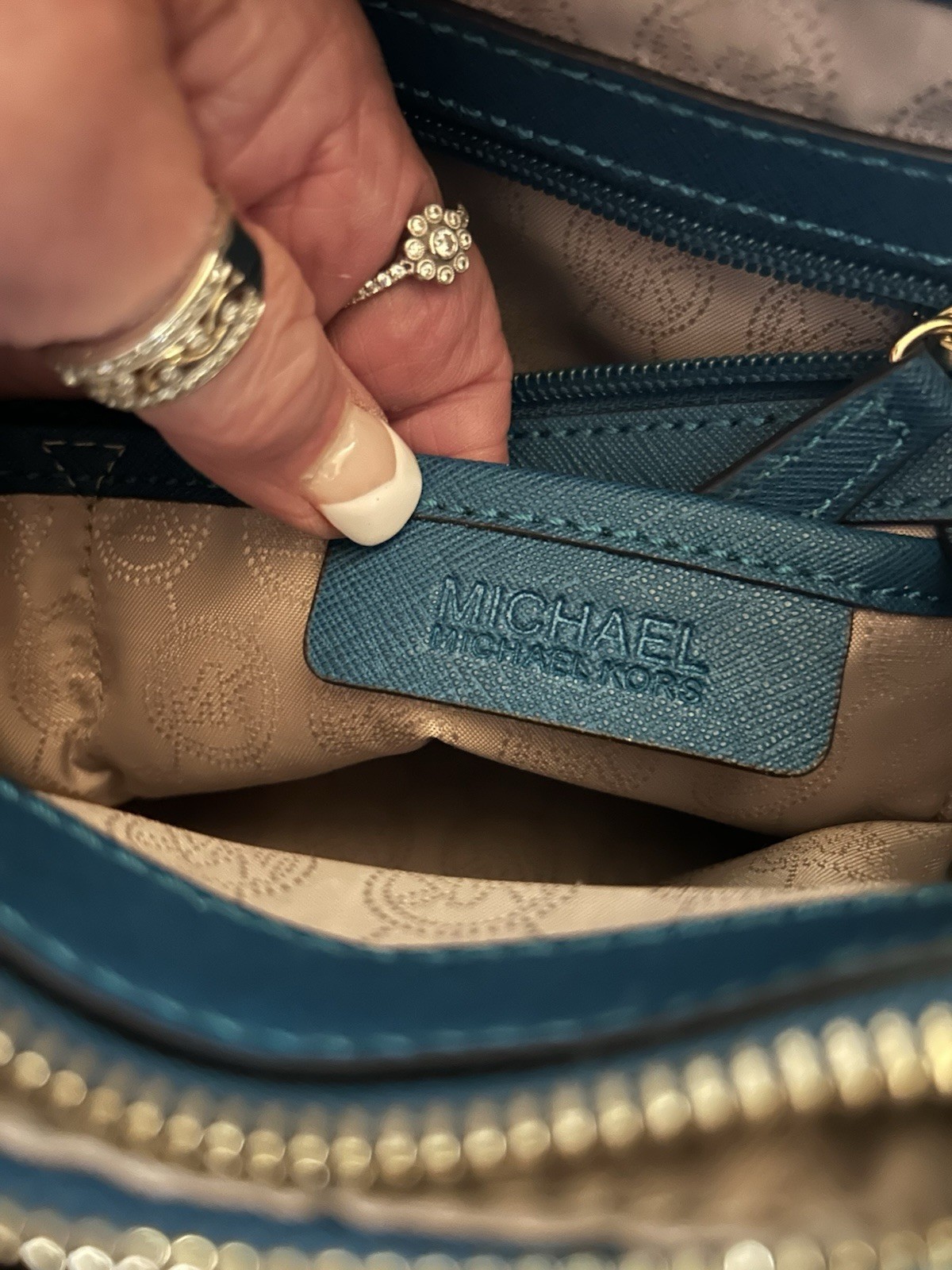 Michael Kors Leather Zip satchel, Top Handle, Chain, Gold Hardware