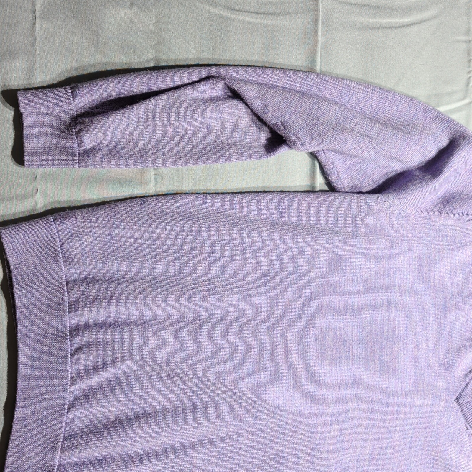 Hart Schaffner Marx Men Sweater Lavendar Size Medium 100% Fine Merino Wool