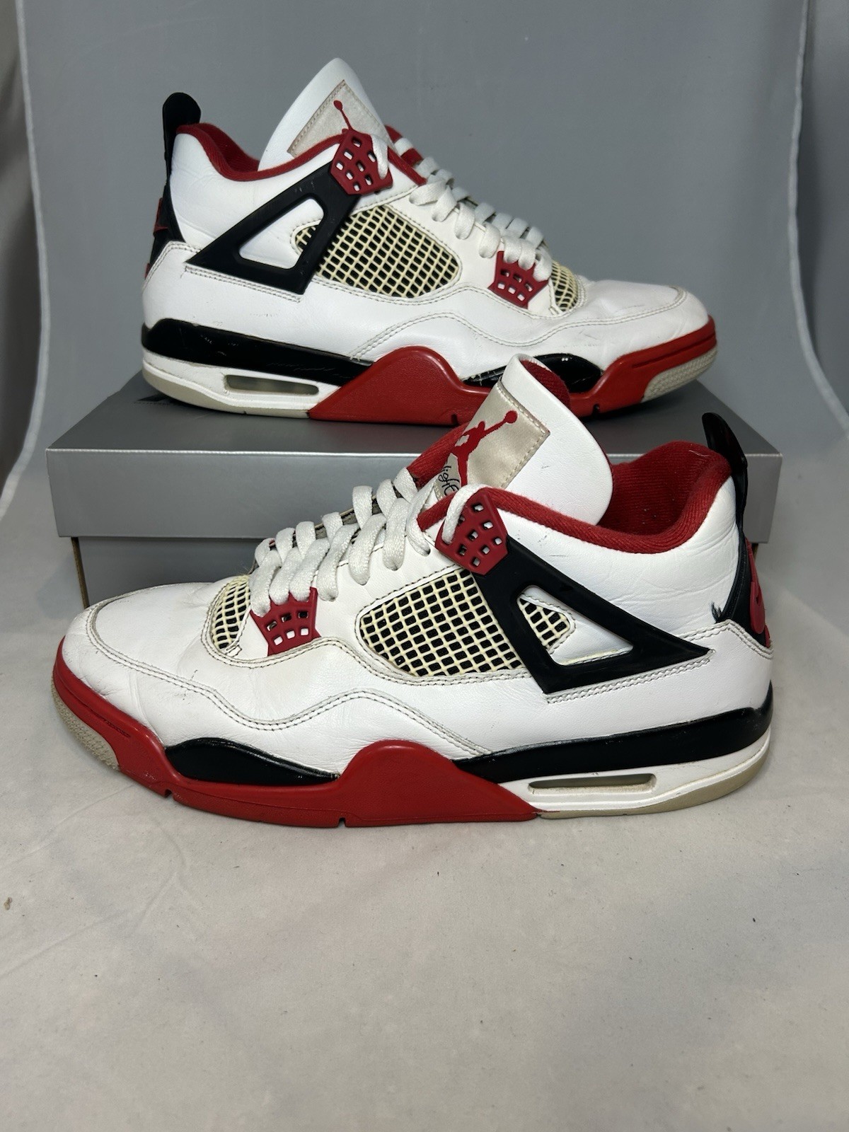 Size 11 – Jordan 4 Retro Fire Red