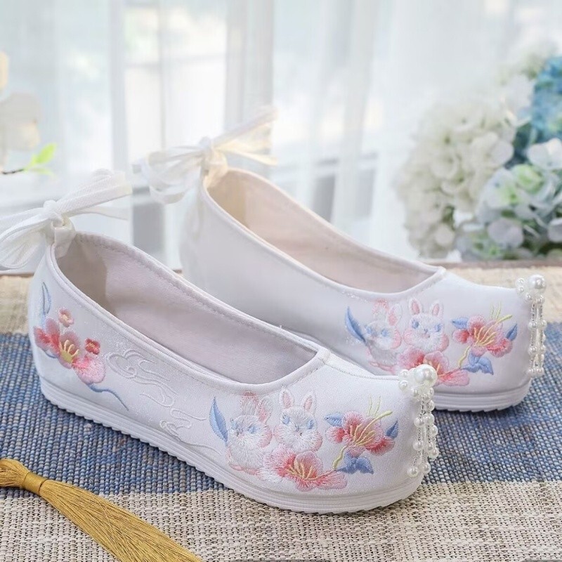 Women Ancient Chinese Traditional Hanfu Embroidery Flat Shoes Daily