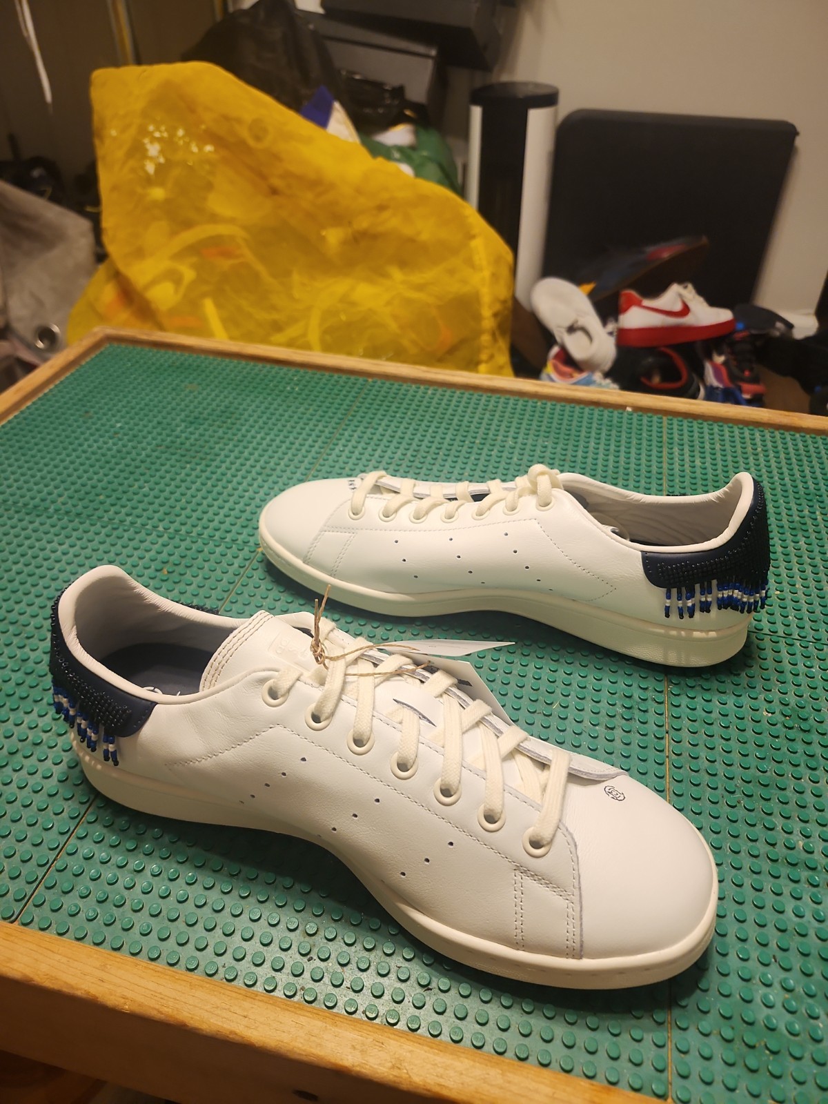 Adidas Stan Smith Men’s Size 9.5 Athletic Shoes White Blue Casual Sneakers