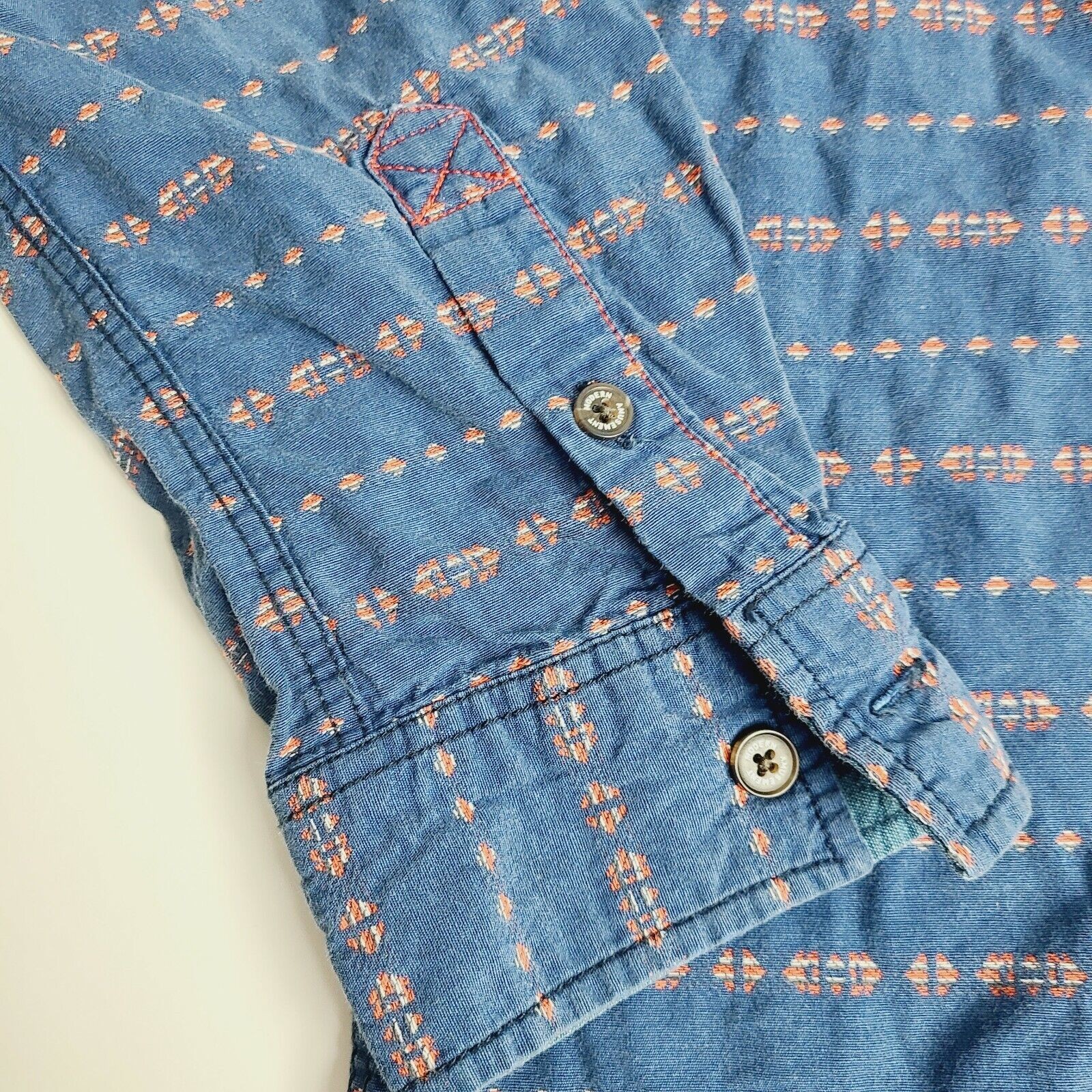 Modern Amusement Casual Button-Down Shirt Teens Medium Aztec Blue Surfer Cotton