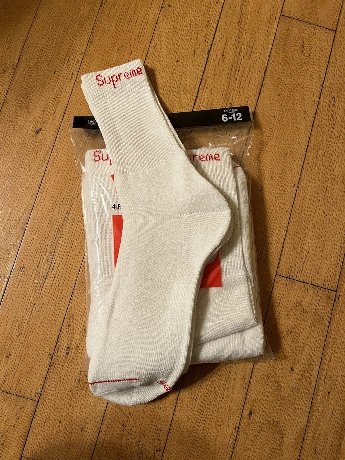 Supreme X Hanes Crew Socks – White, Pack of 4 NEW