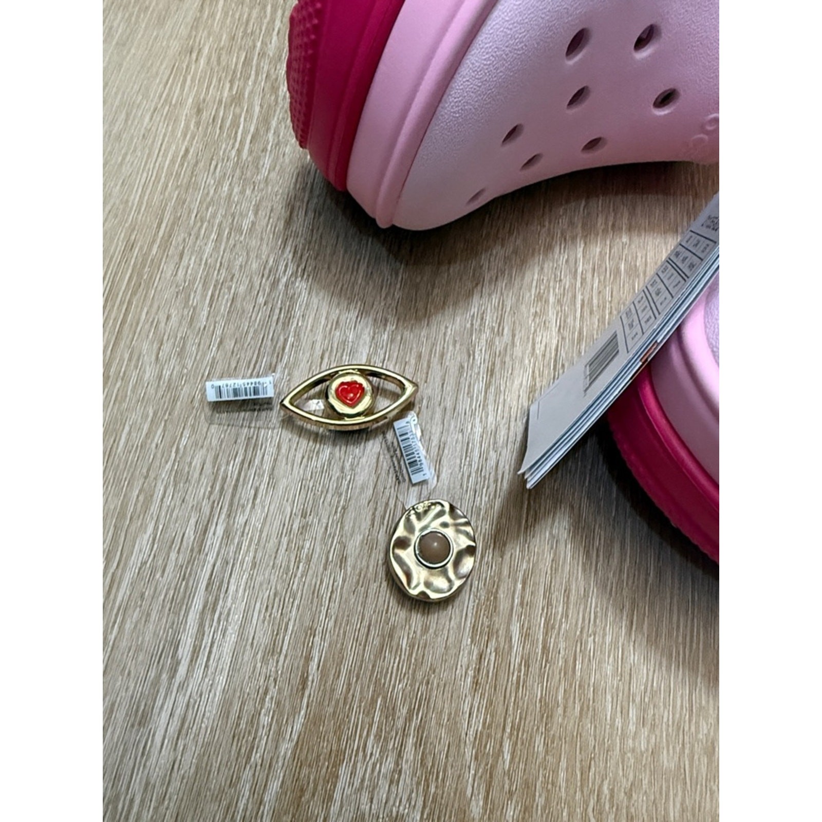 NWT Crocs Classic Stacked Clog Dragonfruit with FREE JIBBITZ Sz W6 M4