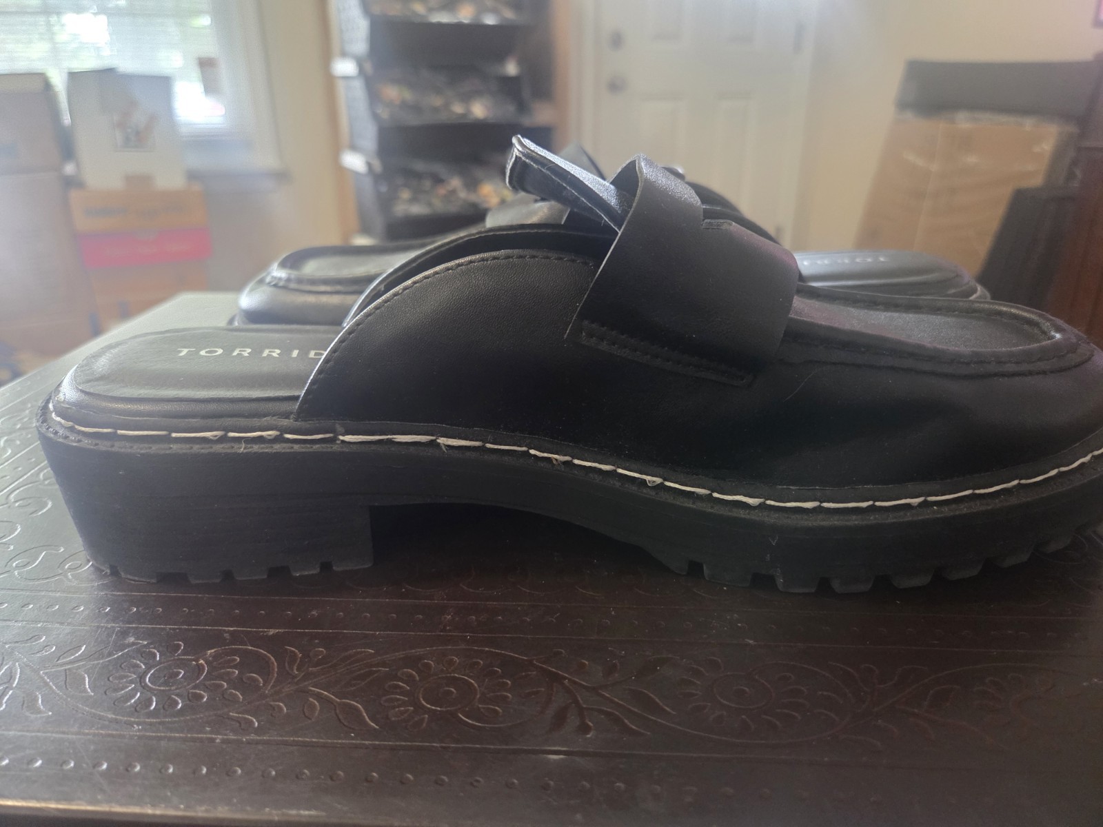 TORRID WOMENS SHOES SIZE 10.5 W WIDE
