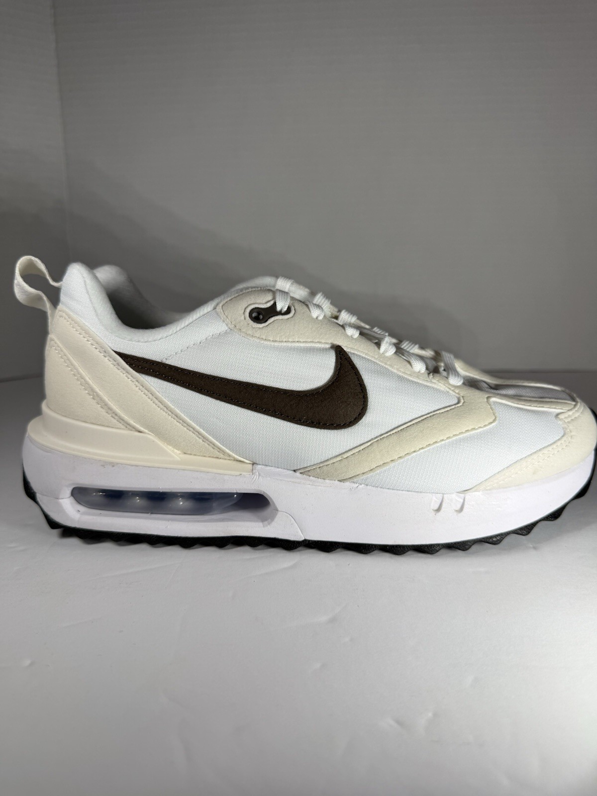 Nike Wmns Air Max Dawn Phantom Baroque Brown DC4068-102 Women’s Mesh Sneaker