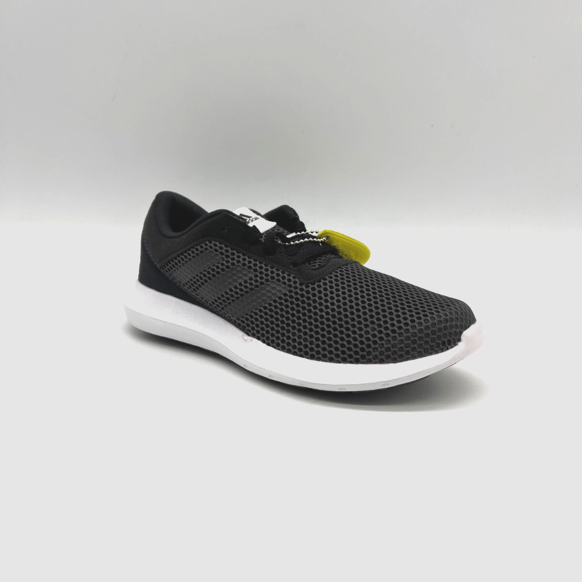 adidas element refresh 3 W Black/Gray Running wmn’s size 6 US-37 1/3 EU BY2886