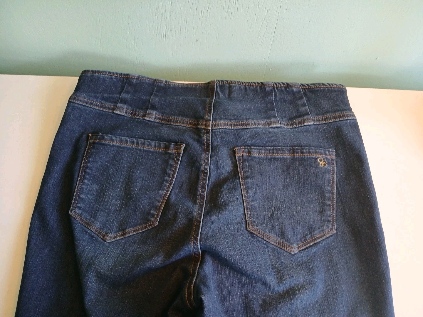 Jessica Simpson jeans Sz 30W x 29L Pull- Ons Elastic Waist Flare Leg