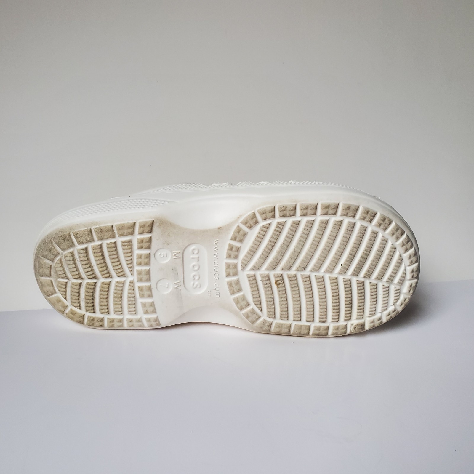 Crocs Baya Slide Sandals Unisex Women 7 Men 5 Spellout Slip-On White Two 2 Strap