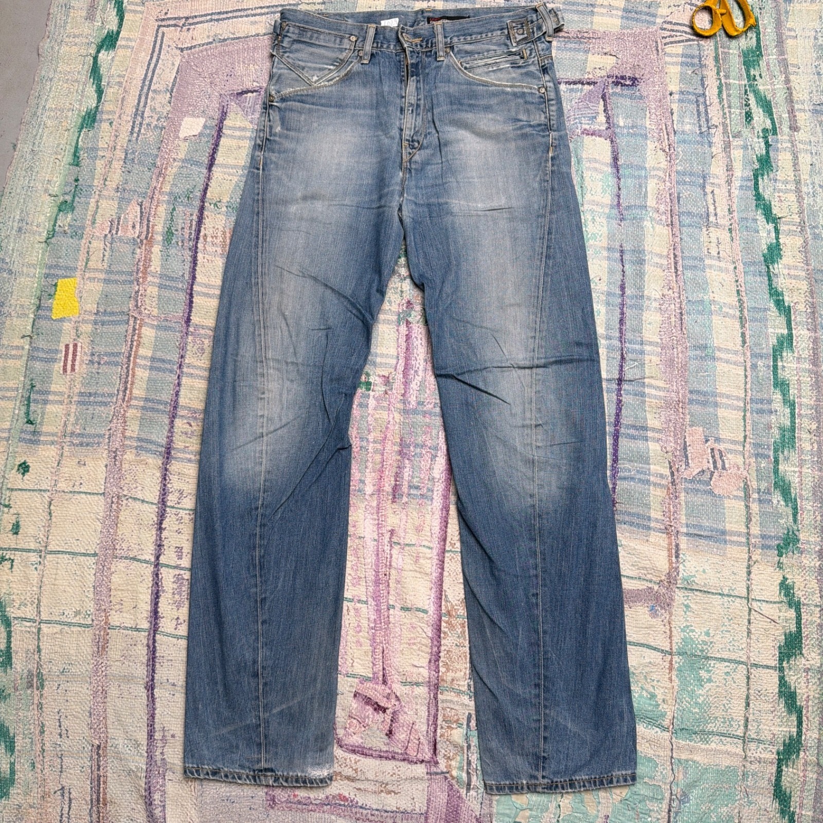 vintage Levis Engineered Jeans Mens Blue Light Wash Twisted Buckle Back 33×33