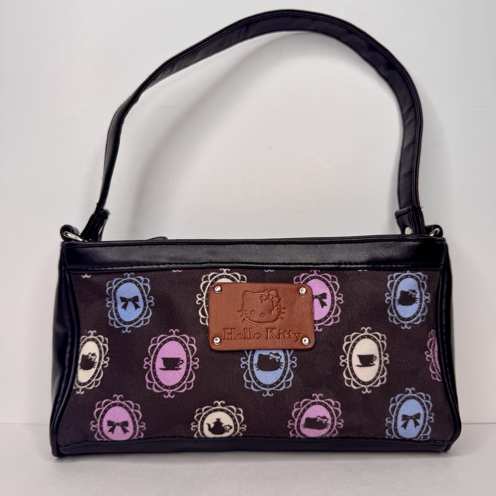 2007 Hello Kitty Small Shoulder Tea Party Pattern Bag with Purple Lining