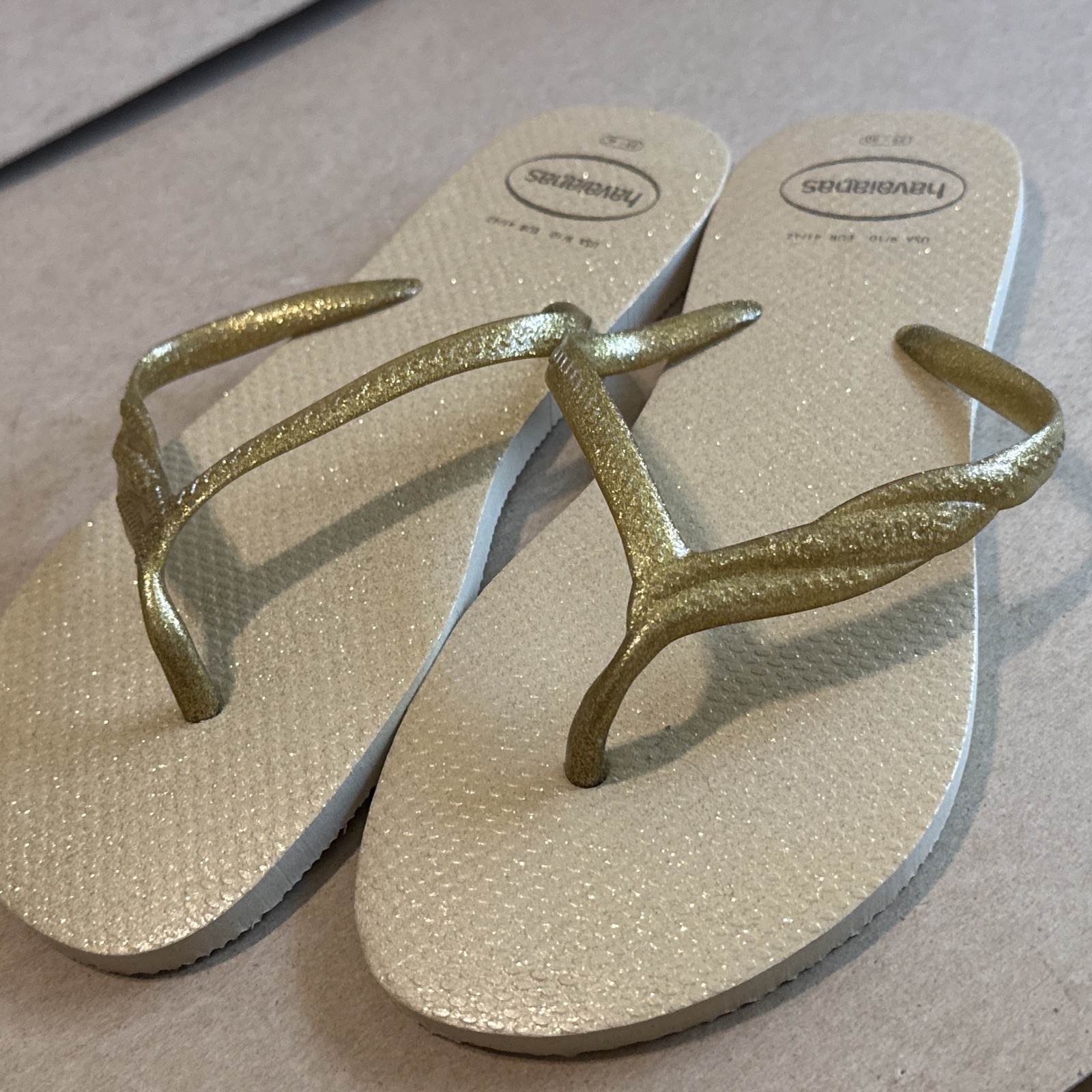 HAVAIANAS Slim Gold with Glitter Footbed and Glitter Straps 39/40 – New