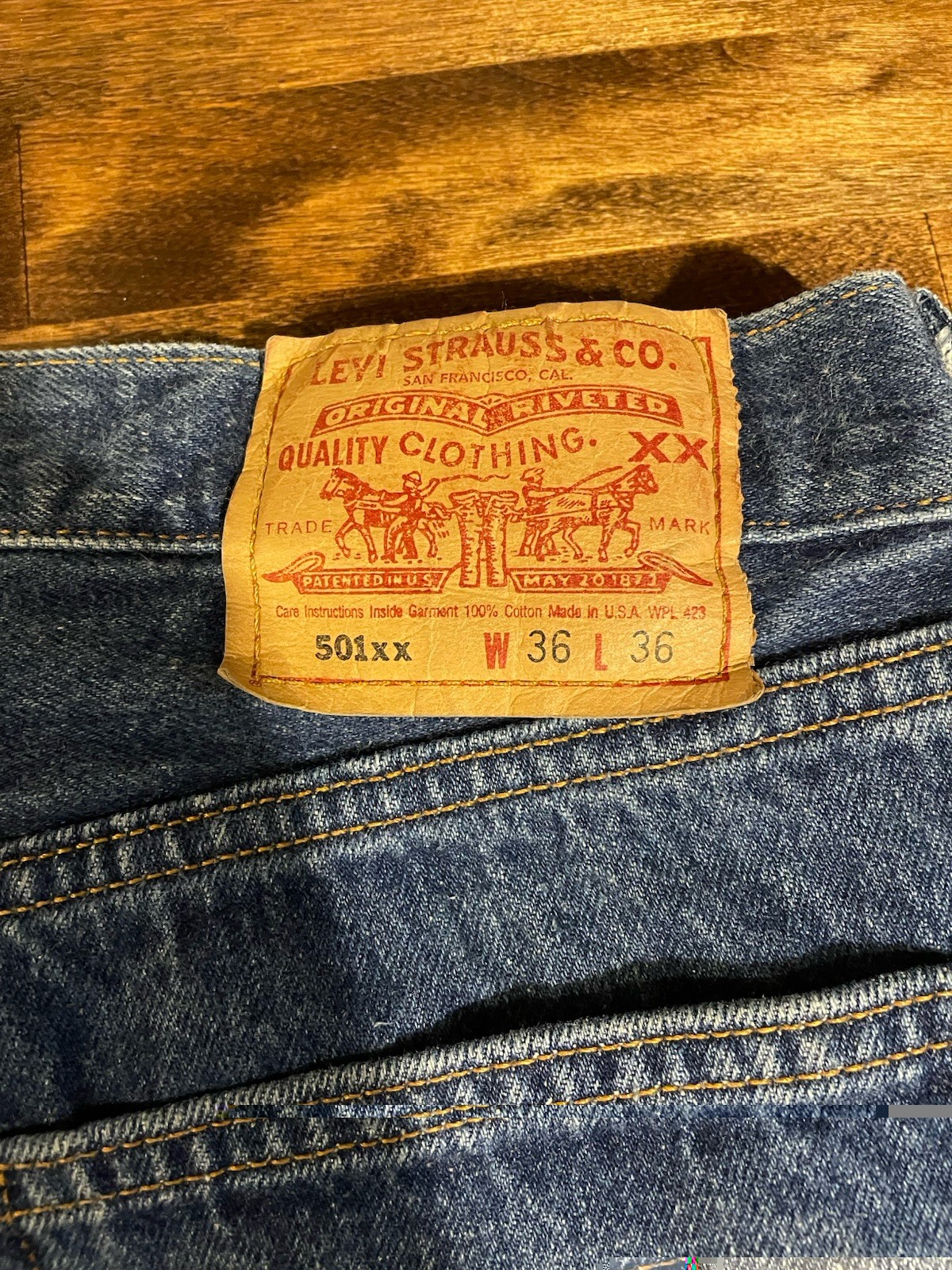 Levi’s 501xx Straight Fit Men’s Jeans 33/32 – Dark Wash