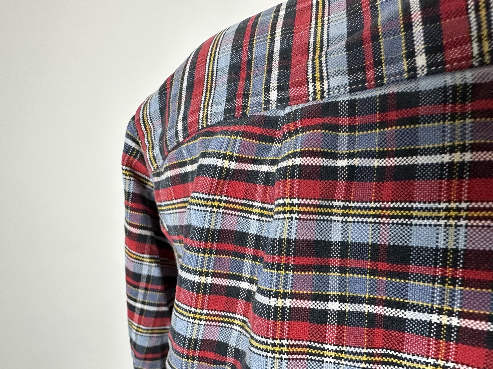 Vintage Oxford Shirt Men Large Casual Gray Red Plaid Button Down Cremieux STAIN