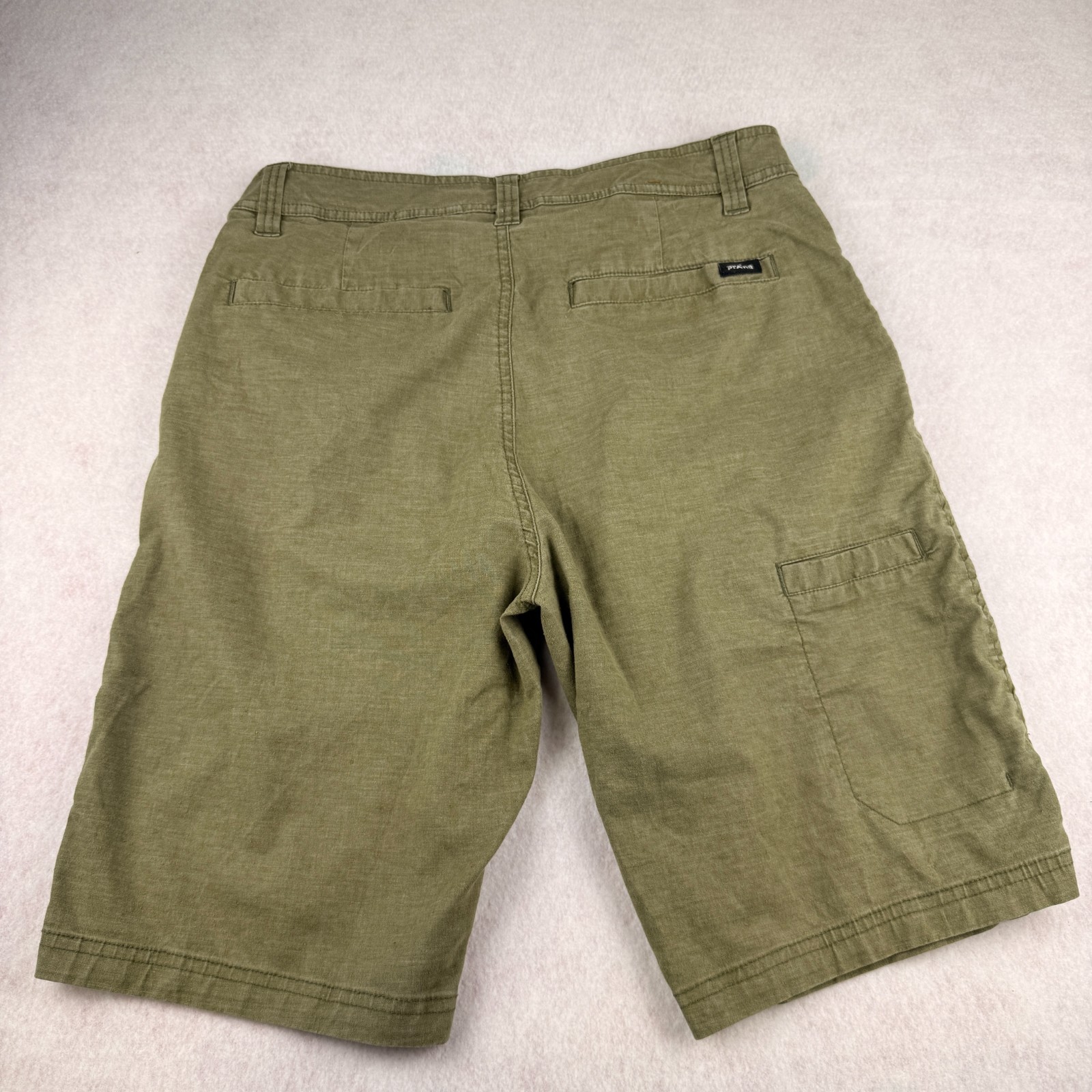 prAna Men’s Green Flat Front Casual Sz 32 Hemp Shorts 10 in Inseam Standard Fit