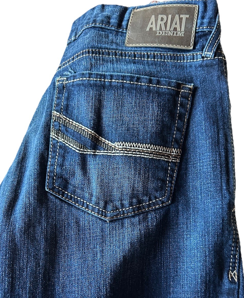 Ariat SlimFit 34×36 Straight Leg M7