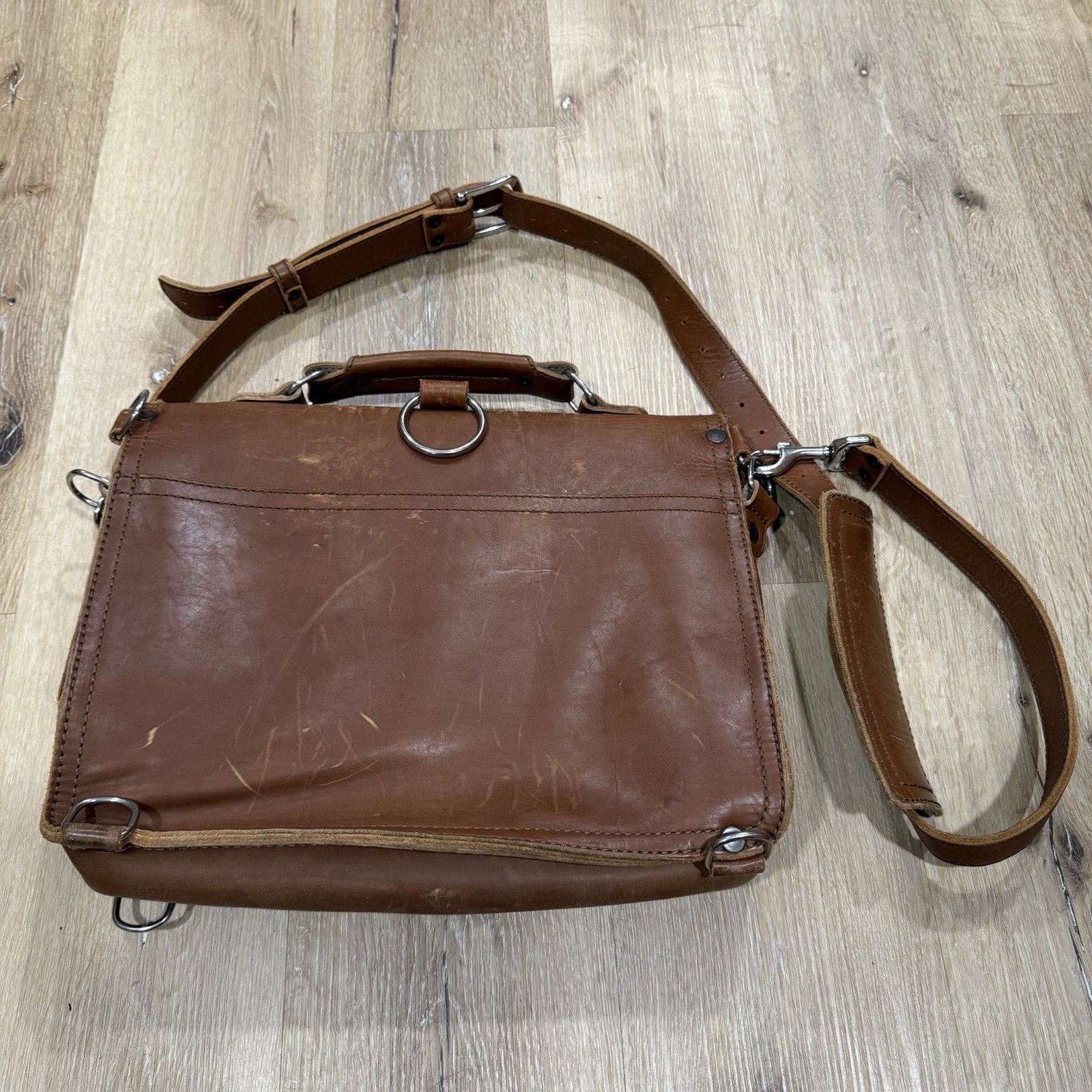Saddleback Leather Thin Front Pocket Briefcase Chestnut WORN STRAP AND SCRATCHES