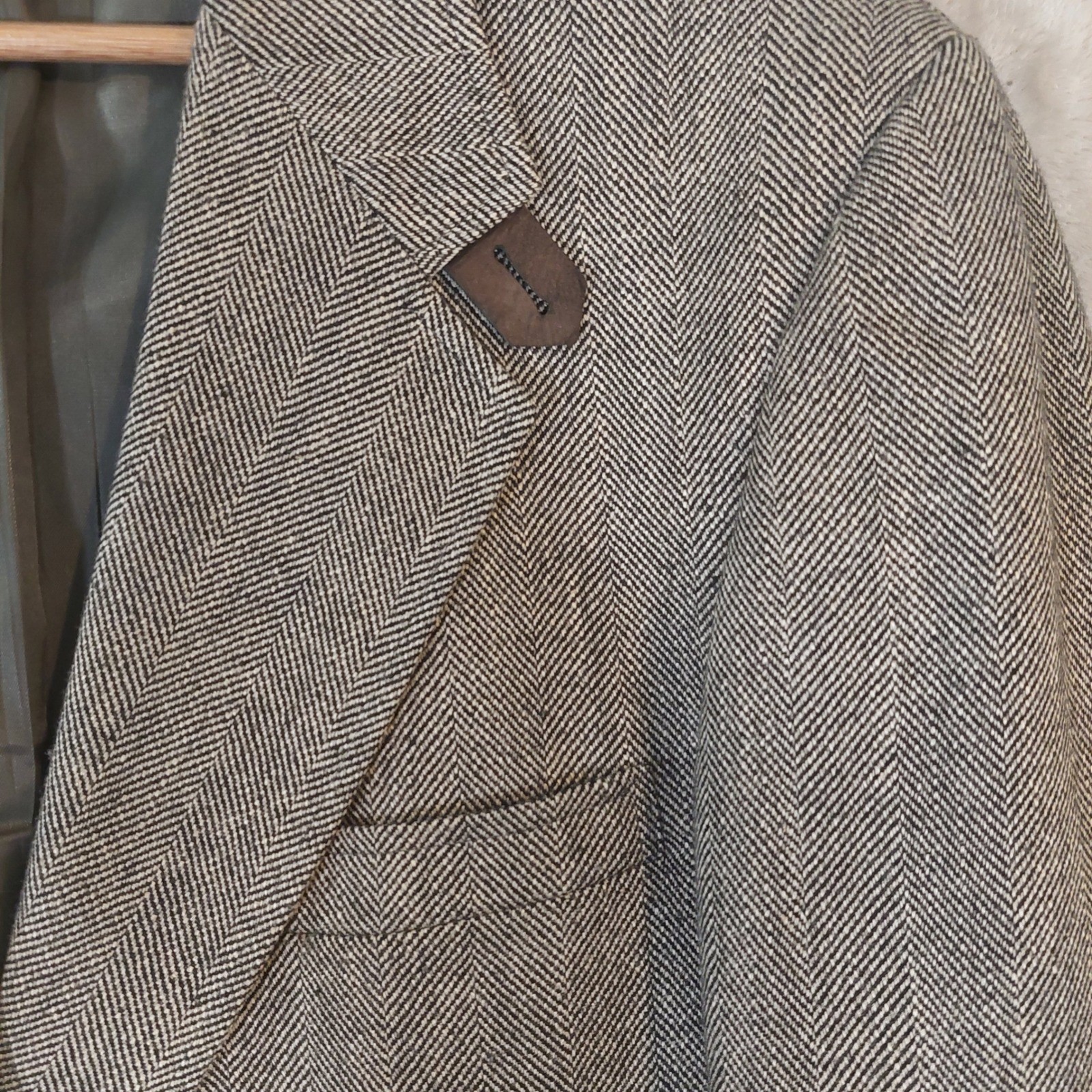 vintage Barons Presidential Herringbone Tweed USA made Jacket Elbow Patches 46R