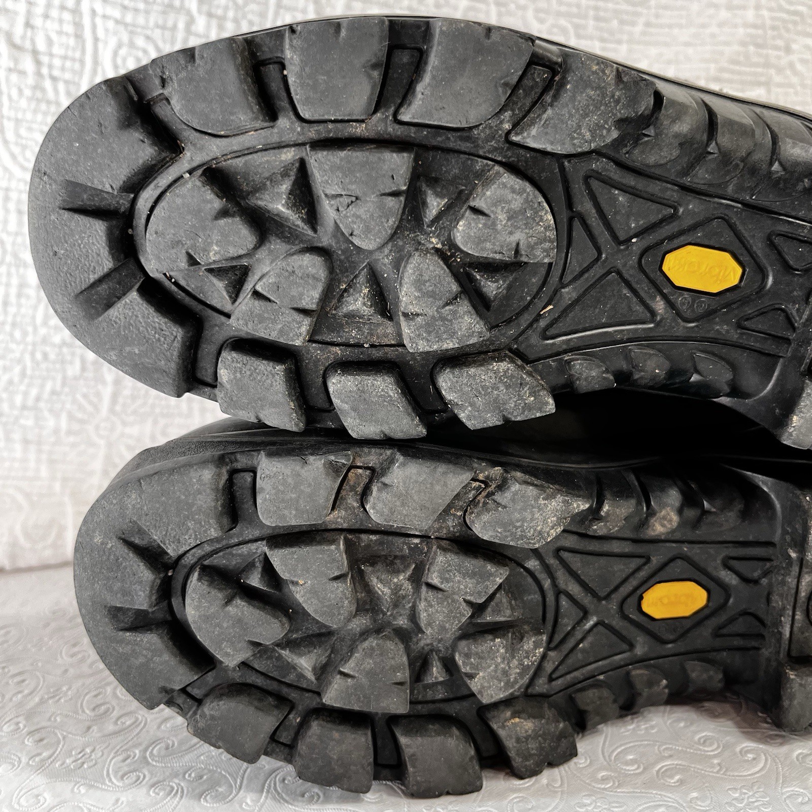 Garmont Dakota Hiking Backpacking Mountaineer Boots Men Size 7 Vintage Y2K Work