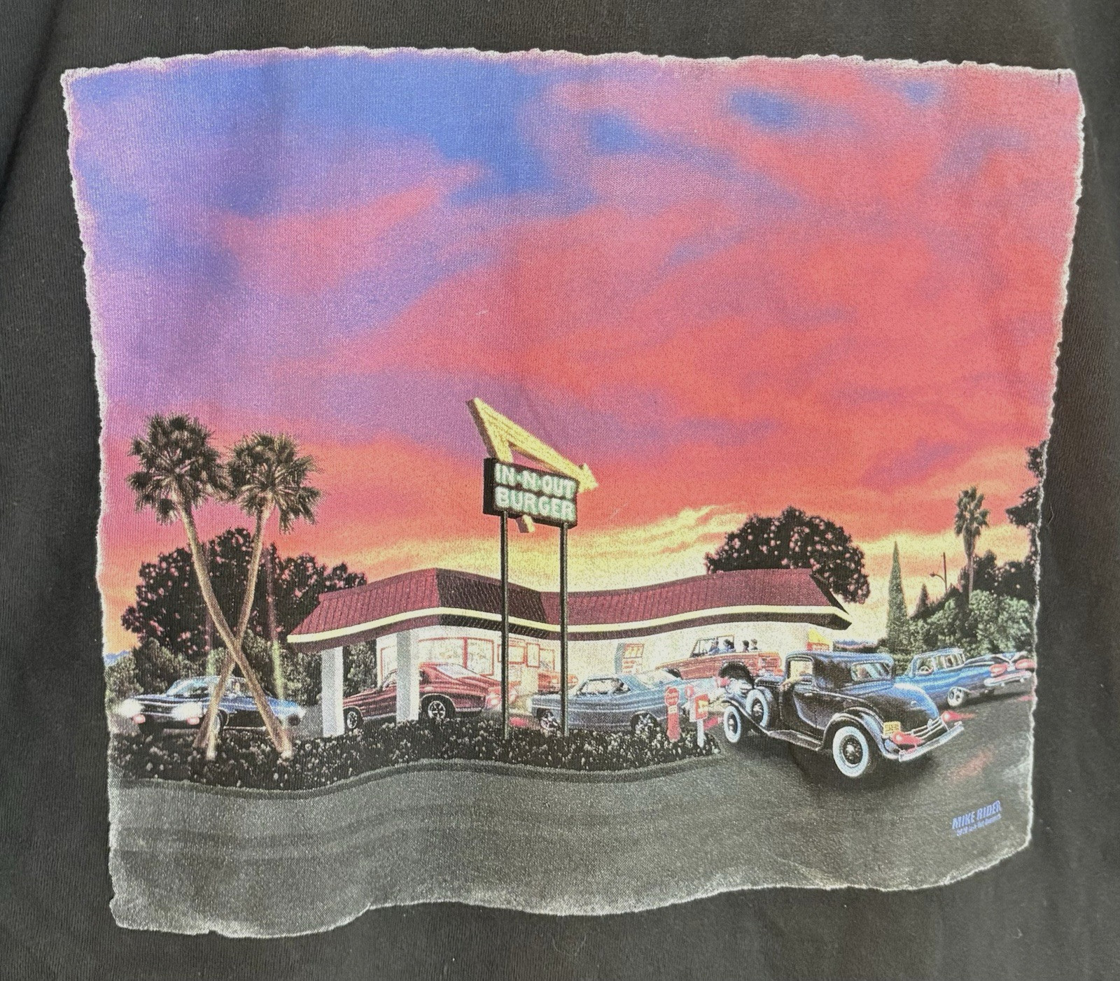 In-N-Out Burger California 2020 Men’s Size XL Mike Rider Sunset Graphic T-Shirt
