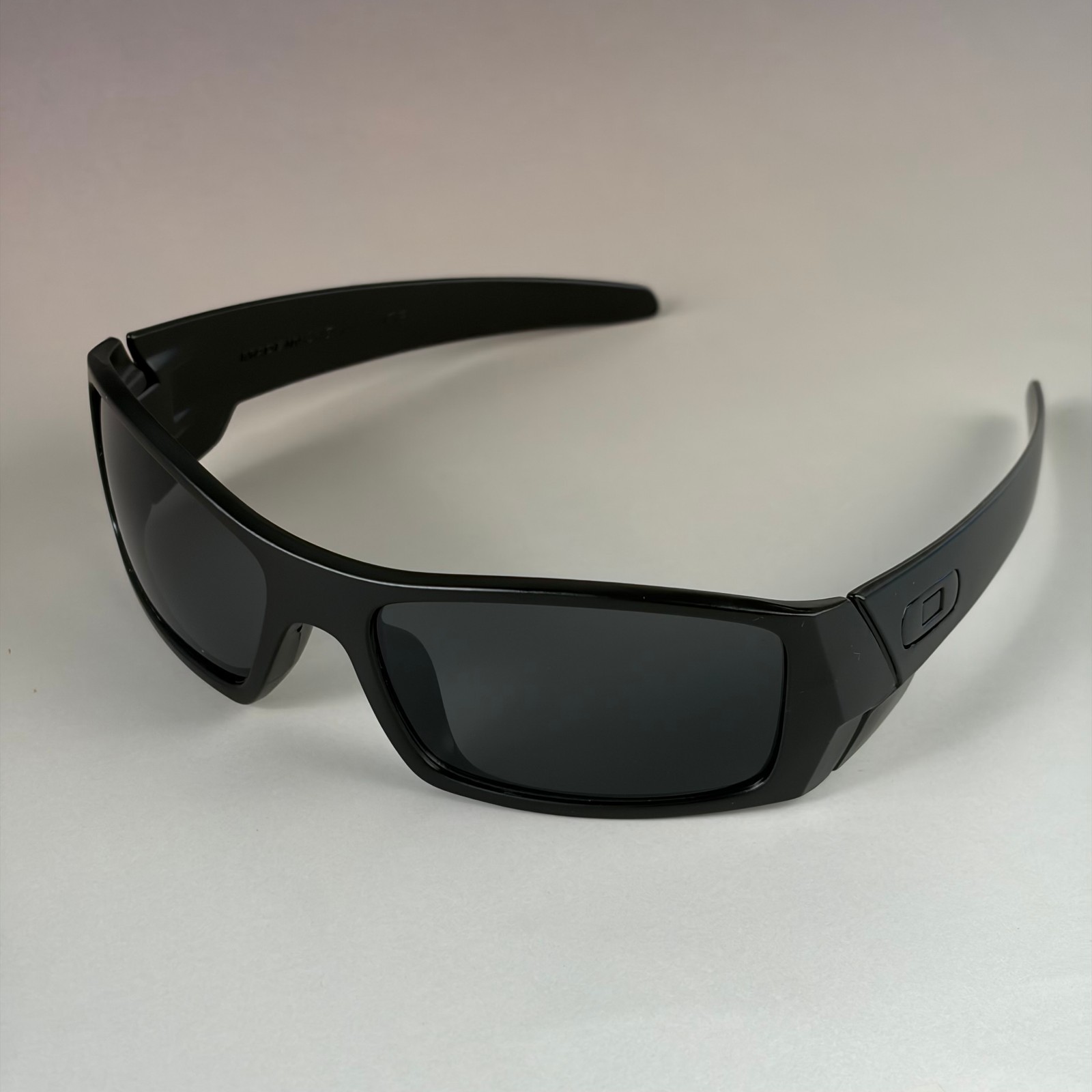 Oakley Gascan Black Frame Grey Lenses Sunglasses Full Box Kit