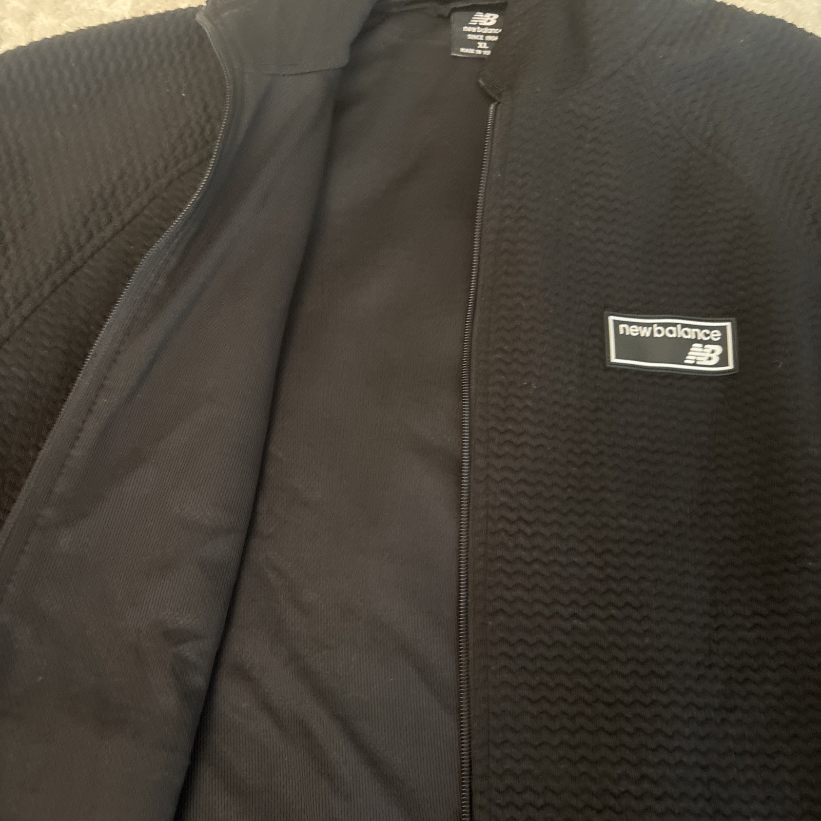 New Balance Athletic Hooded Textured Fabric Black Jacket Men’s Size XL