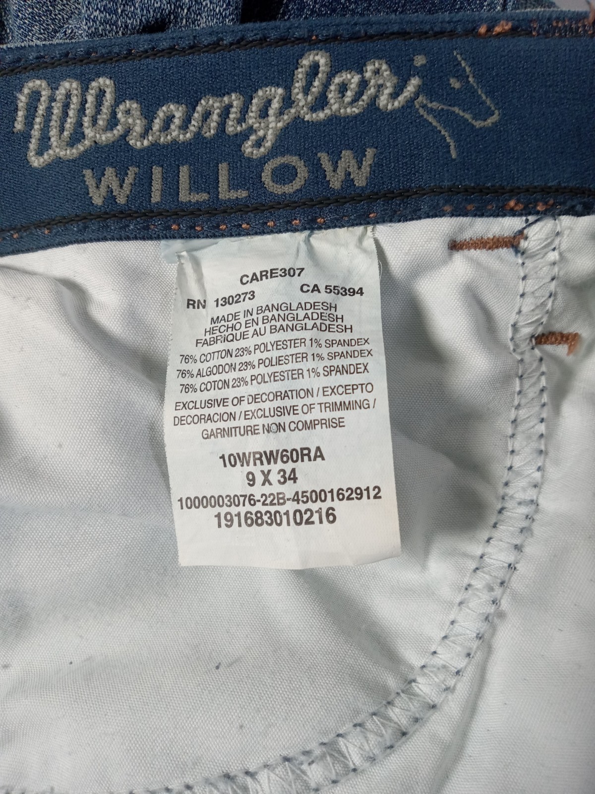 Wrangler Ultimate Riding Jean 9 Willow Women’s Blue Straight Denim Embroidered