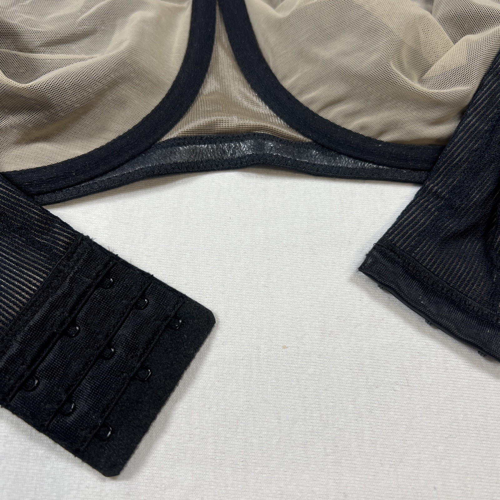 Wacoal Visual Effects Strapless Minimizer Bra Black 40C
