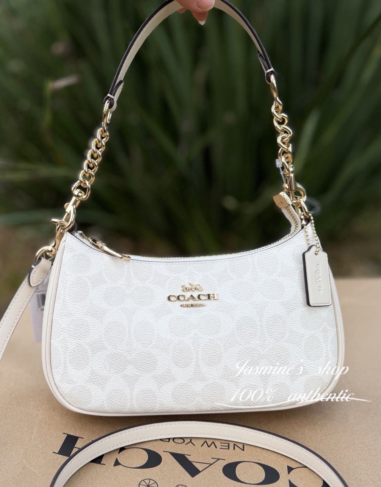 NWT Coach Teri Shoulder Bag In Signature Canvas CV933 Gold/White/Chalk