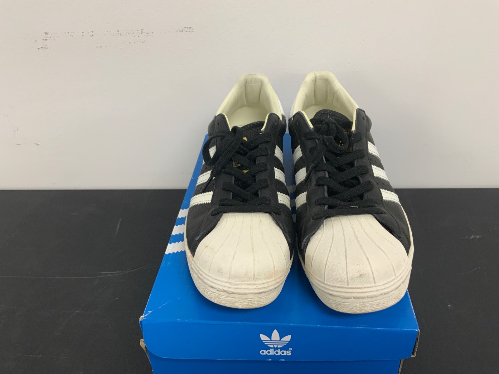 Size 12 – adidas Superstar 2 Black White ultraboost insole