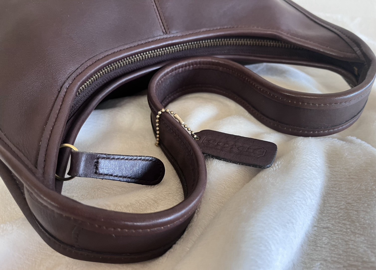 VGUC Vintage Coach 9025 Mahogany Brown Leather Ergo Shoulder Bag Made in USA