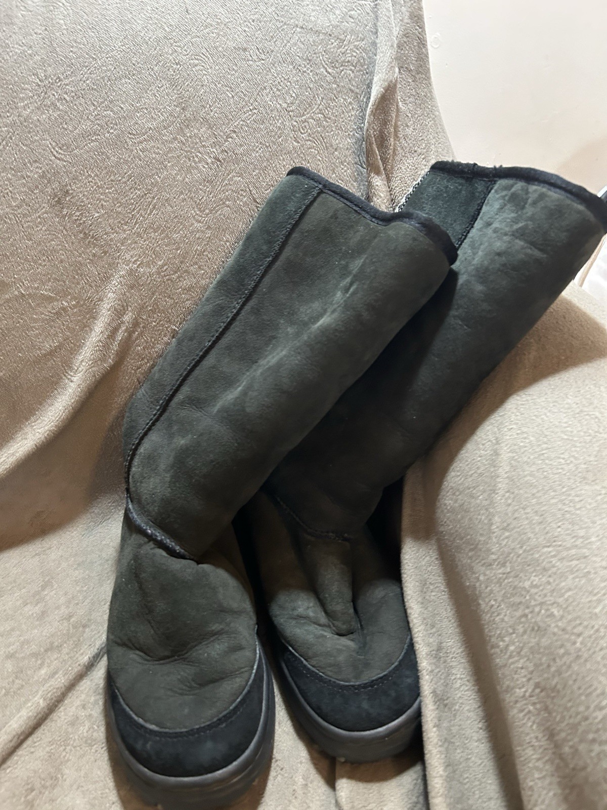 UGG Australia Classic Tall II Winter Boots for Women, Size 8 – Black