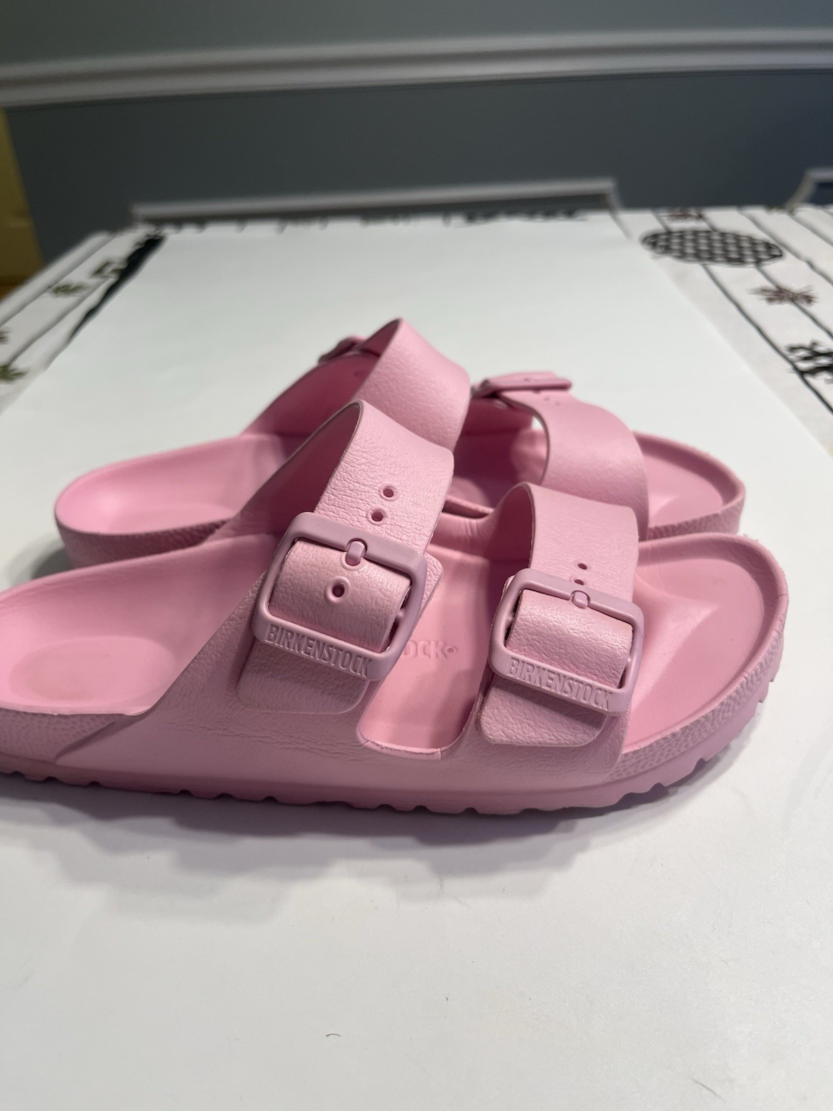 Birkenstock Women Arizona Essentials EVA Sandals Pink Rubber Size 37 US 6