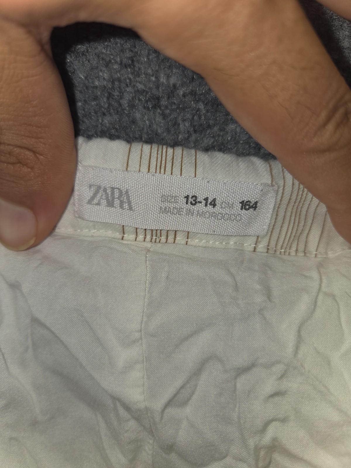 ZARA Skirt Womens Sz 13-14cm Lvory Vertical Stripes 100% Viscose Casual Wear
