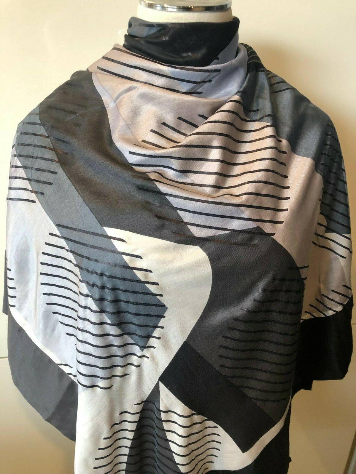 MIMCO Viscose/Silk Black,White & Charcoal Striped Print Large SCARF 110cmx110cm