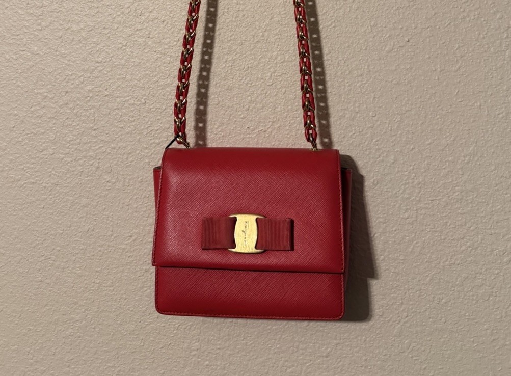 Salvatore Ferragamo Red Small Crossbody Bag Chain Strap Bow Turn Lock Cert mini