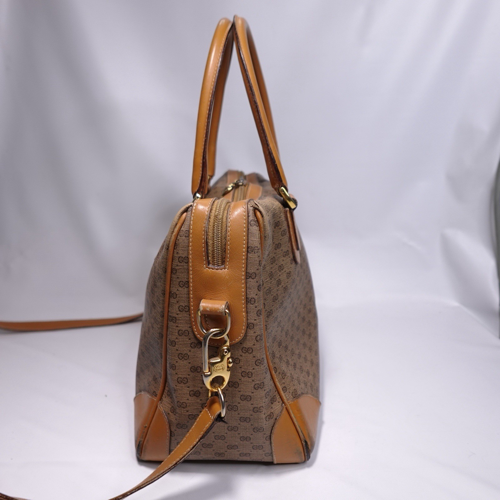 Vintage Gucci GG Supreme Monogram Boston Bag Tan Leather Italy Need Light Repair
