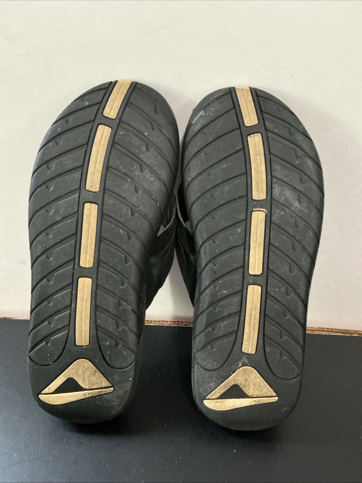 Reef Fanning Men’s Flip-Flop Sandals – Black Size 8 Worn