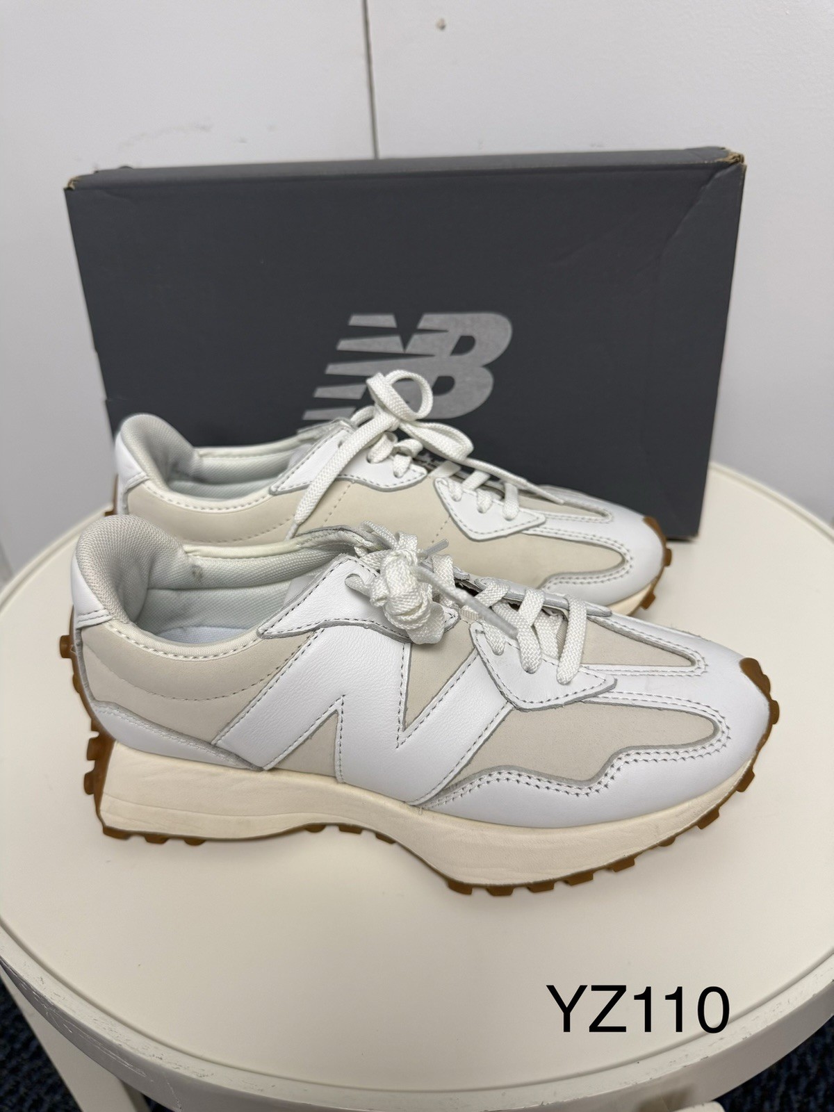 Size 6 – New Balance 327v1 White Moonbeam W