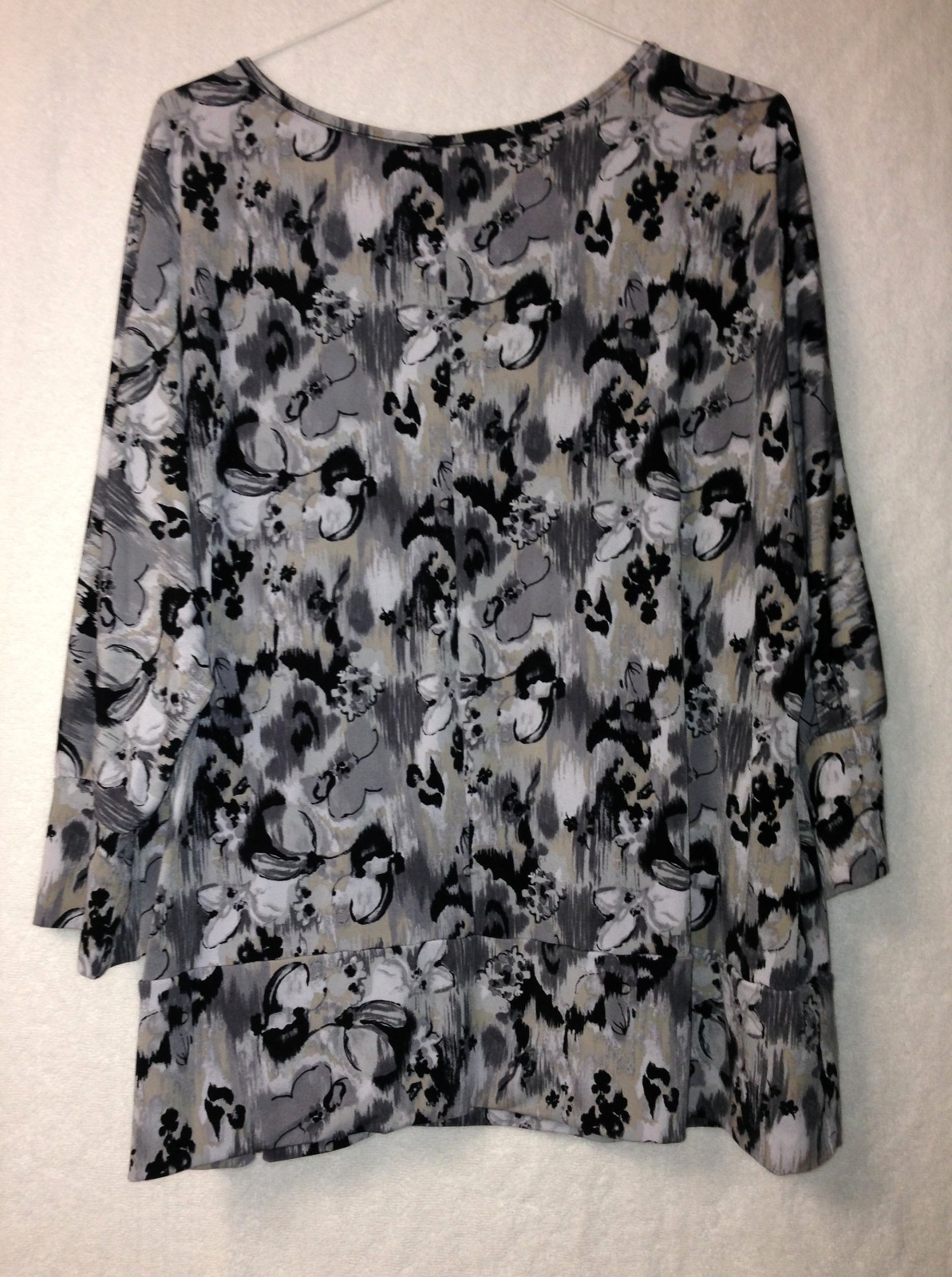 Susan Lawrence (Size 1X) Multicolor Geometric Pattern Blouse 3/4 Sleeve E167