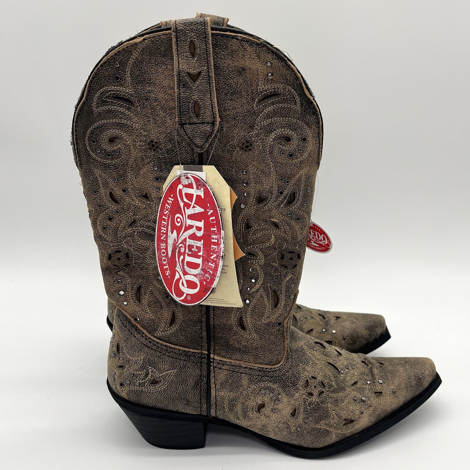 Laredo Boots Women’s 9.5 Wide Western Snip Toe Studded Brown Distressed NEW