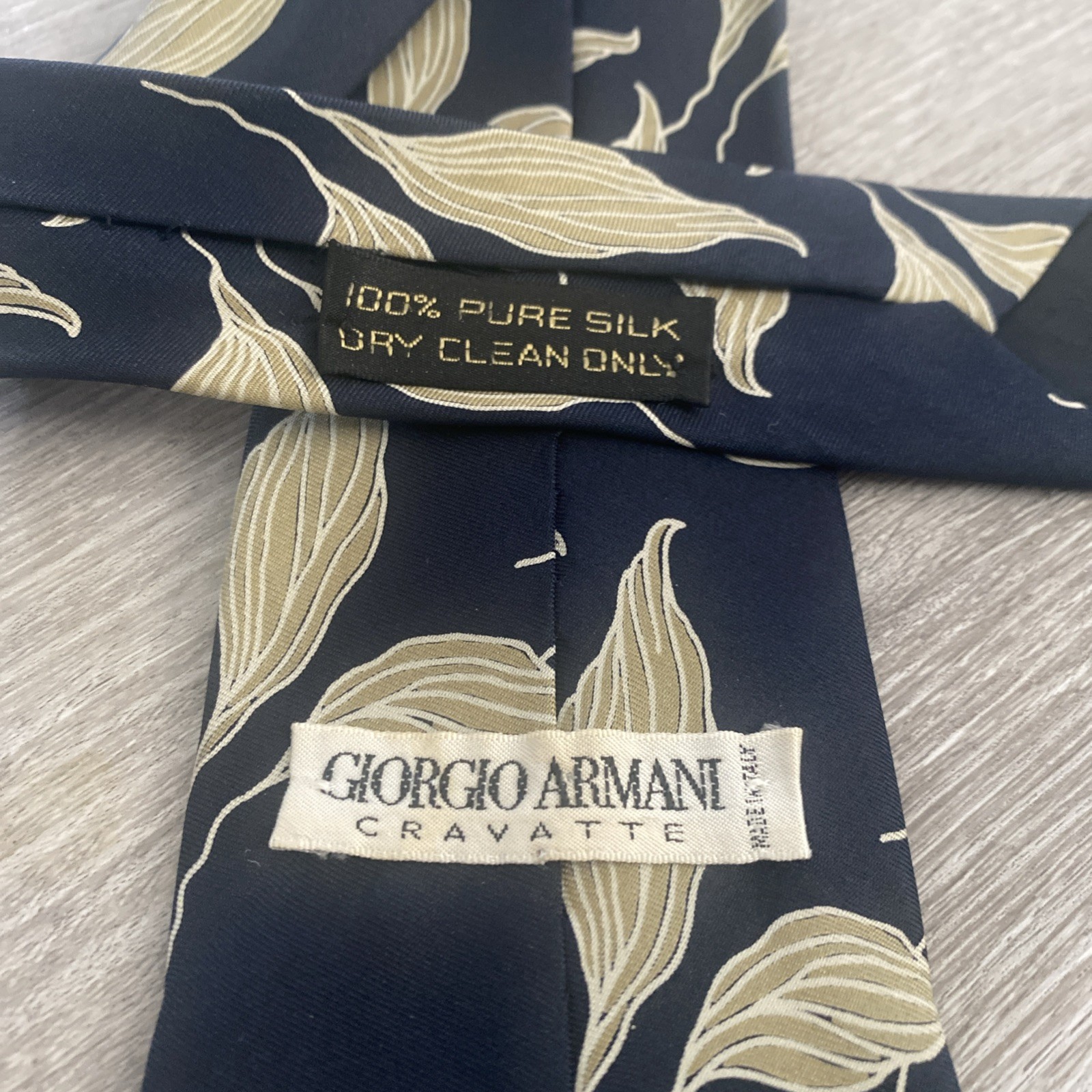 80’s Vintage Giorgio Armani Cravatte 100% Silk Tie
