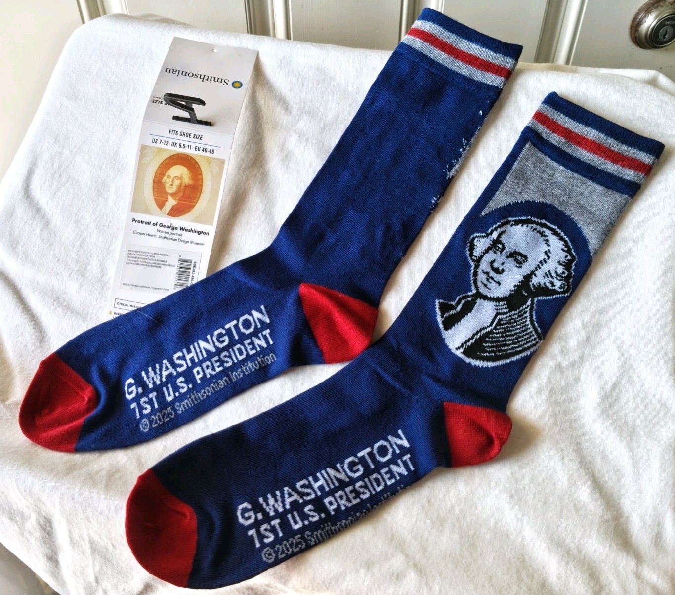 Smithsonian George Washington Portrait Socks Men’s Size 7-12 Blue Red Gray NEW!