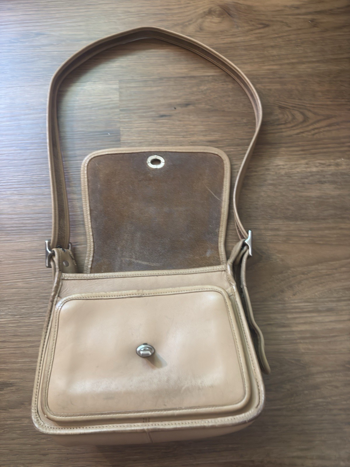 Coach Vintage Rambler’s Legacy #9061 Camel Color & Nickel Hardware