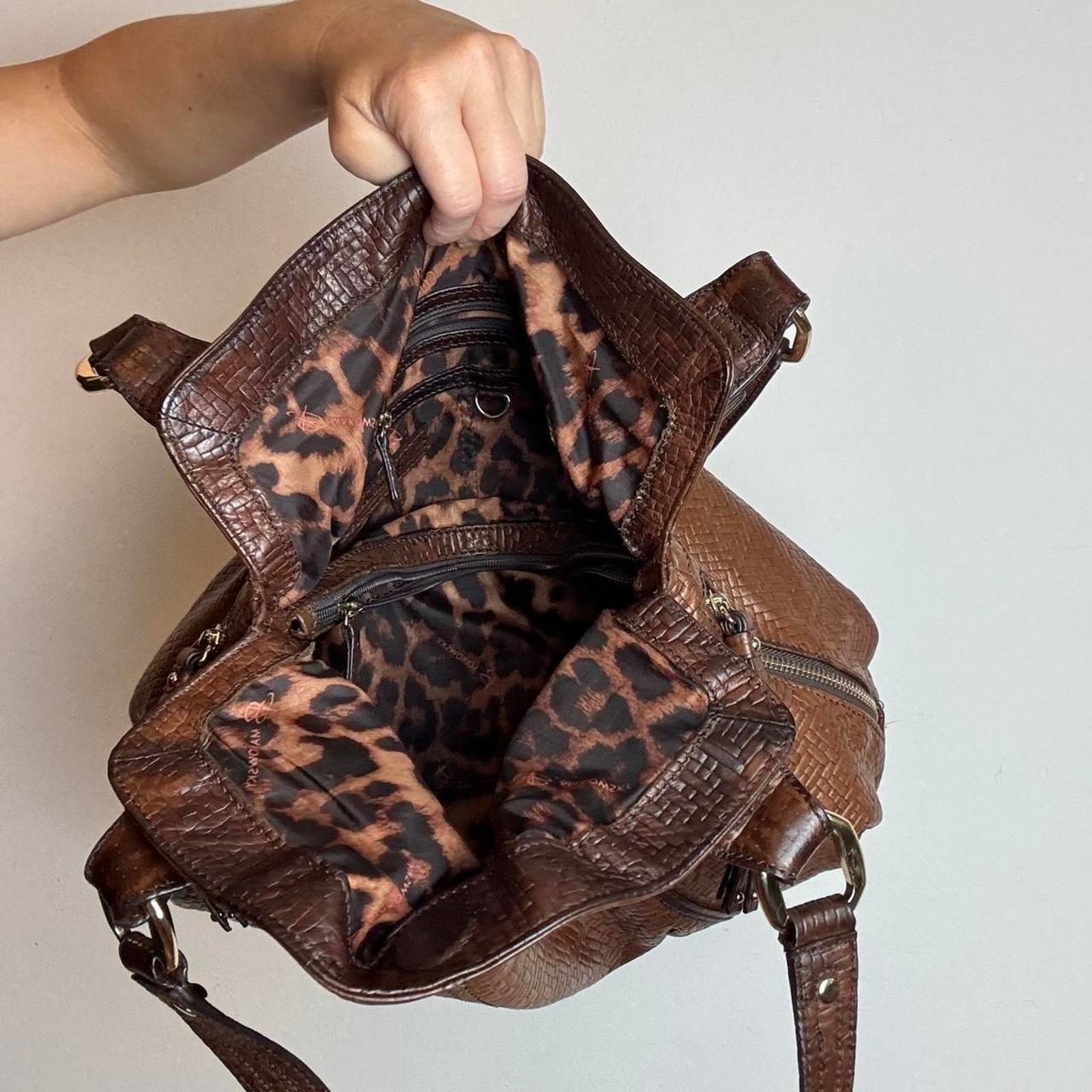 B. Makowsky Vintage Y2K Brown Leather Slouchy Hobo Bag with Gold Hardware