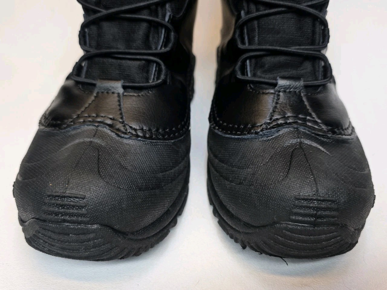 Columbia Youth Size 6 Bugaboot Celsius Waterproof Boots Unisex Black