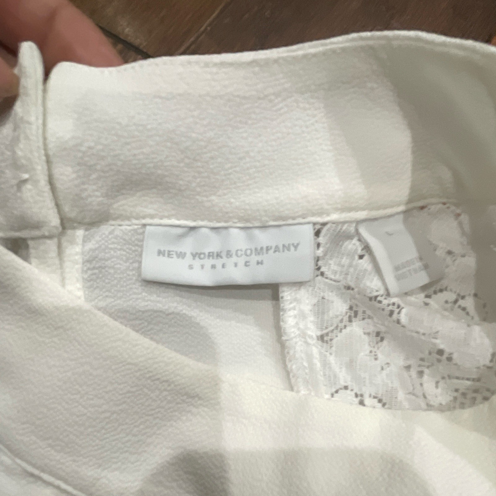New York & Company White Lace Mock Neck Sleeveless Blouse Button, Size L